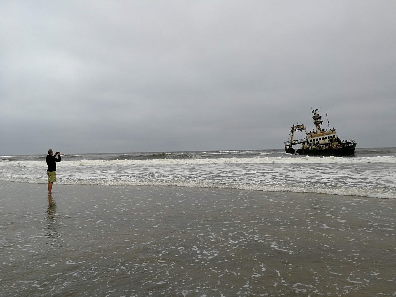 local-travel-namibia-car-rental-the-zelia-shipwreck